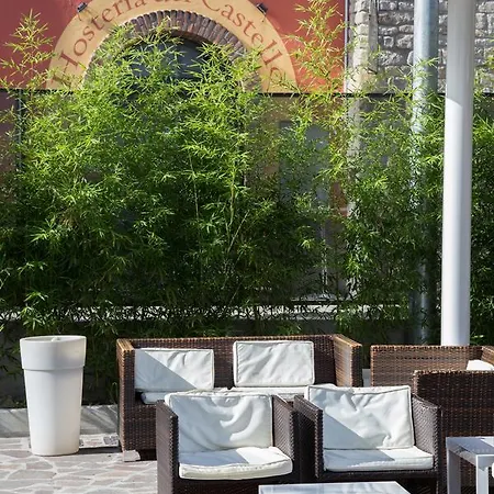 Del Castello Hotel *
